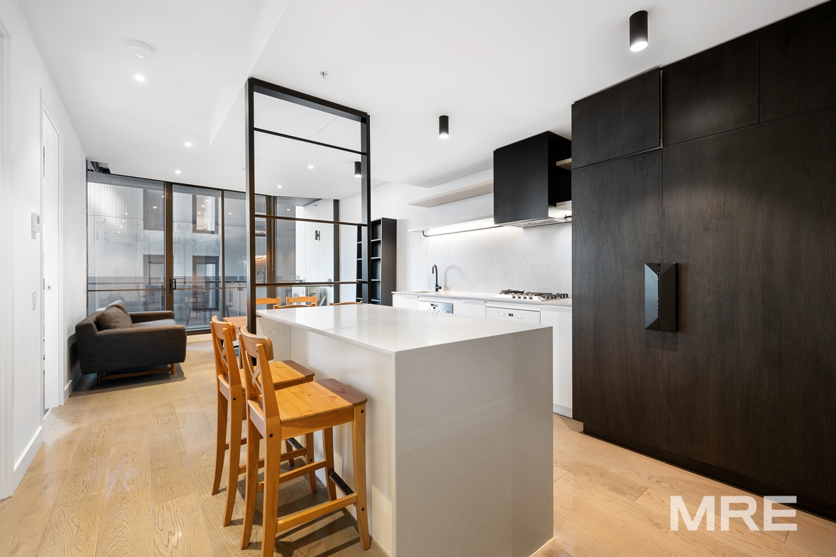 201/145 Queensberry Street