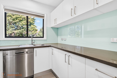 28/29 State Circle, Deakin, ACT 2600