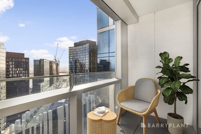 2207E/888 Collins Street, Docklands, VIC 3008 photo 2 of 11
