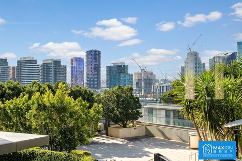 806/9 Waterside Place, Docklands, VIC 3008