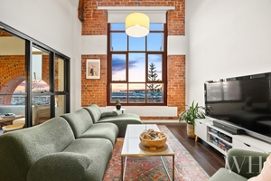 167/51 Beach Street, Fremantle, WA 6160 photo 3 of 26