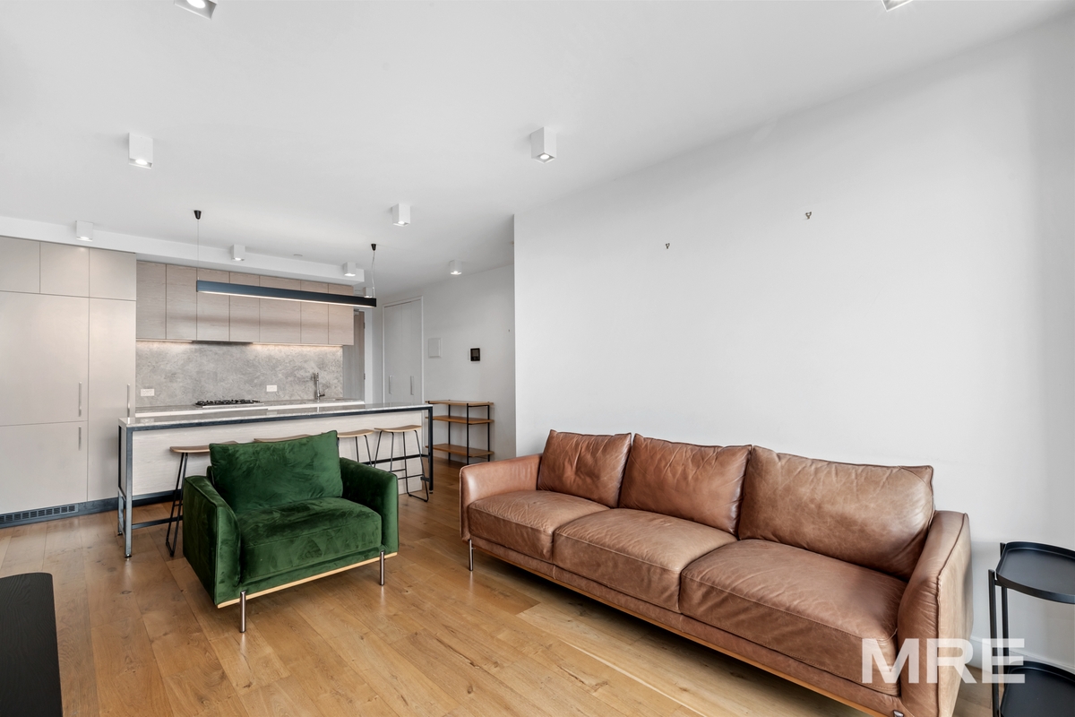 214/96 Camberwell Road