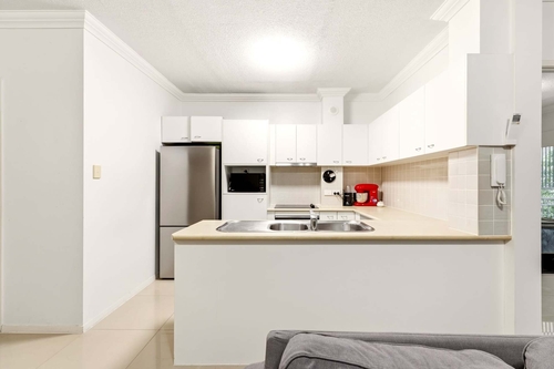 18/28 Belgrave Road, Indooroopilly, QLD 4068