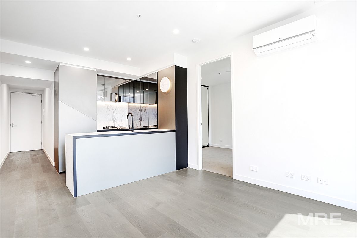 2707/134-160 Spencer Street