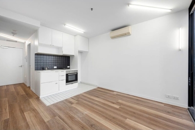 2206/31 A Beckett Street, Melbourne, VIC 3000 photo 2 of 11
