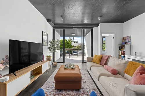 111/208 Norman Avenue, Norman Park, QLD 4170