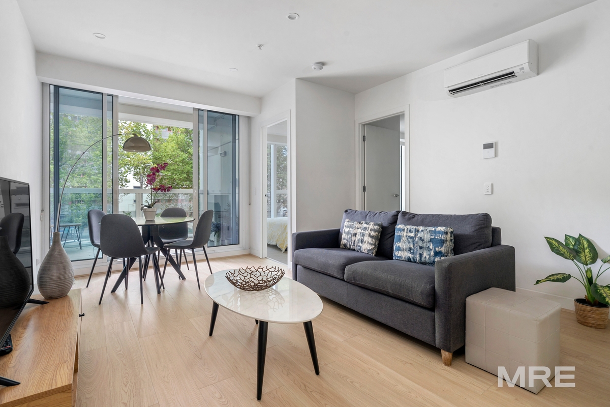 110/111 Canning Street