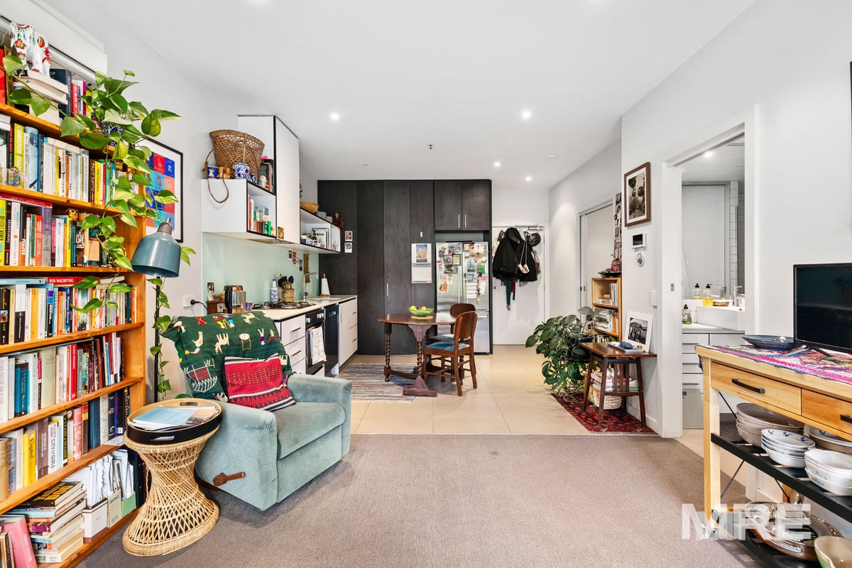 105/64 Macaulay Road