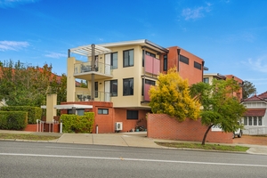 2/287 Walcott Street, North Perth, WA 6006 photo 3 of 22