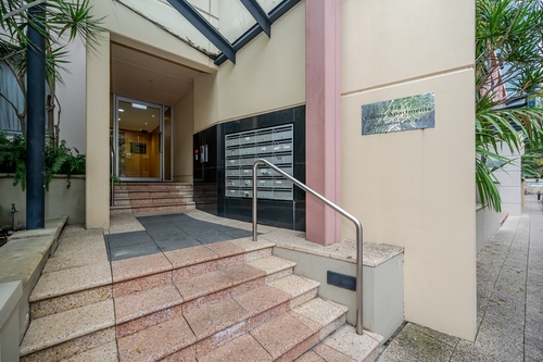 49/118 Mounts Bay Road, Perth, WA 6000