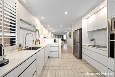 14/127 Point Street, Pyrmont, NSW 2009 photo 2 of 11
