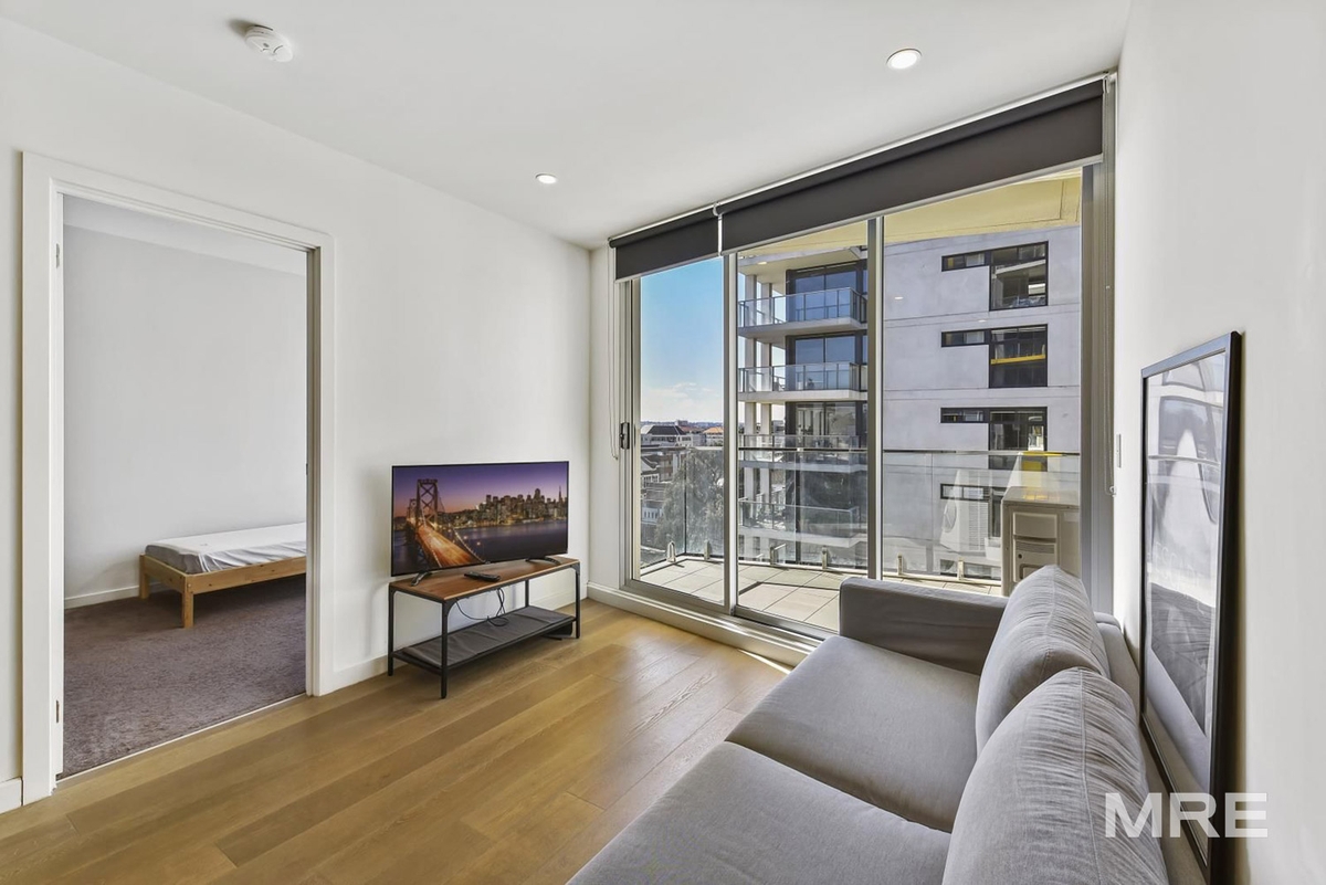 1004/47 Claremont Street