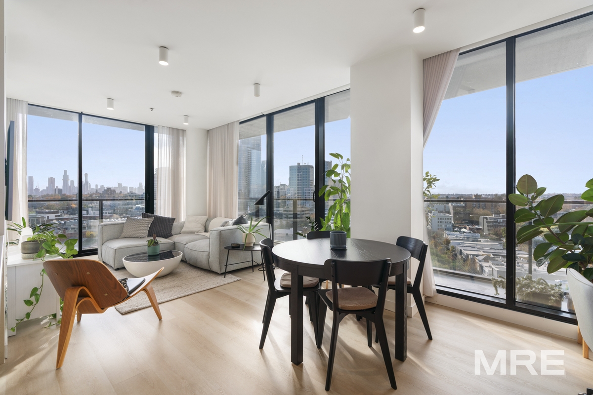 902/1 Clara Street