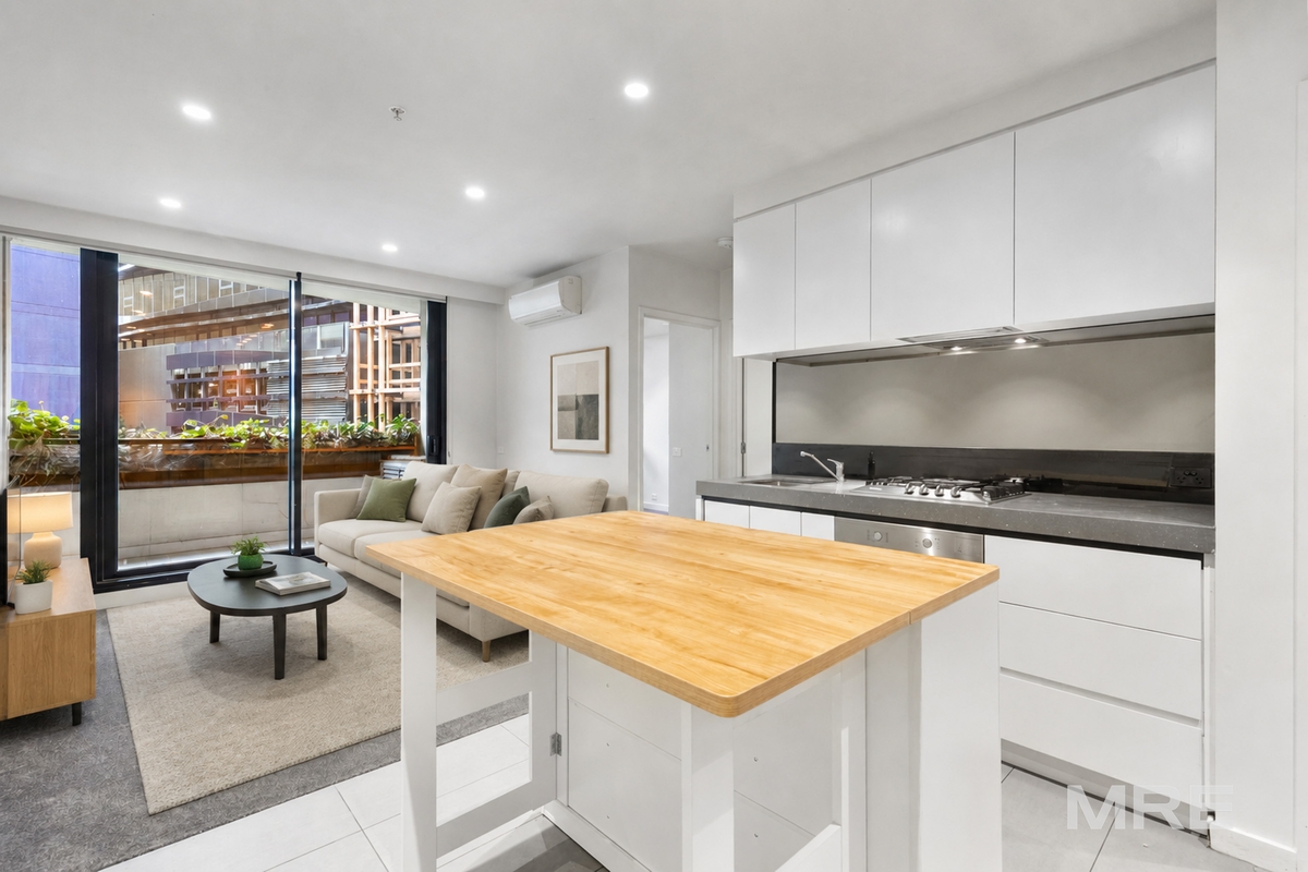 208/8 Daly Street
