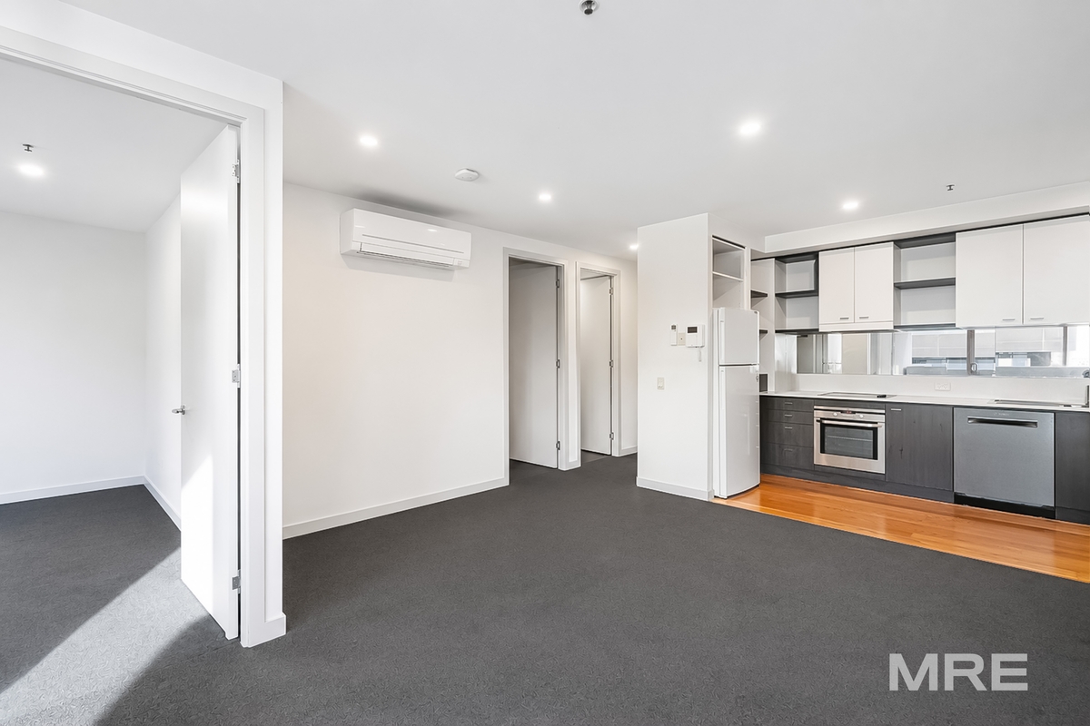 1008/12 Yarra Street