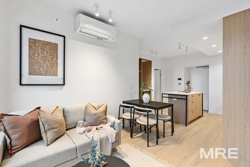 2404/88 Queens Bridge Street, Southbank, VIC 3006