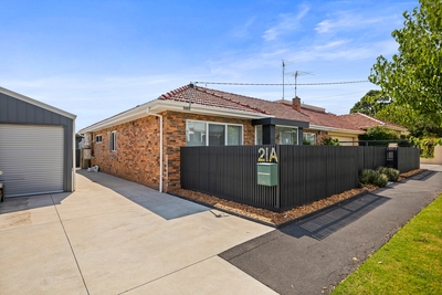 21A Park Street, Geelong, VIC 3220 photo 2 of 17
