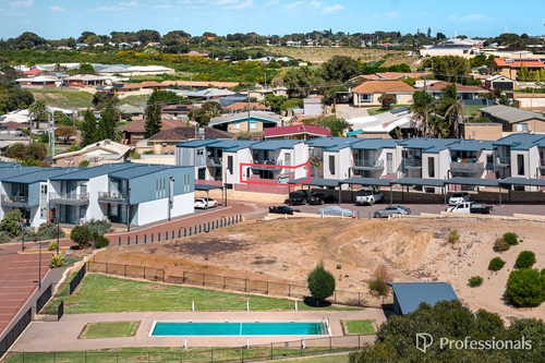 26/10 Caprice Road, Geraldton, WA 6530