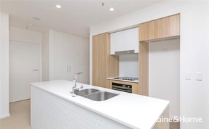 384/1 Anthony Rolfe Avenue, Gungahlin, ACT 2912 photo 2 of 12