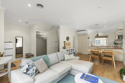 7 The Lairidge, Kensington, VIC 3031 photo 2 of 7