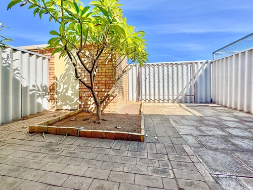 18/94 Simpson Avenue, Rockingham, WA 6168