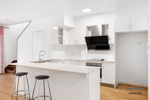 4/64 Browning Street, South Brisbane, QLD 4101 photo 2 of 11
