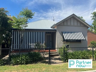 12 Brewery Lane, Tamworth, NSW 2340 photo 1 of 7