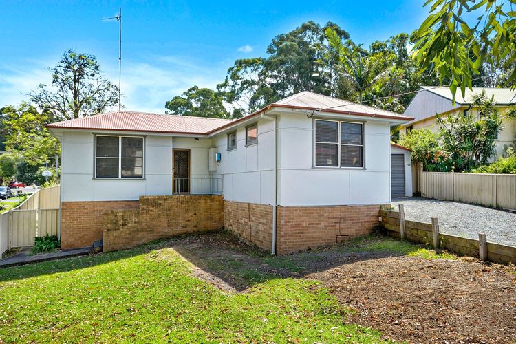 2 Stapleton Street, Unanderra, NSW 2526 for Rent
