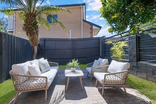 2/5 Woodford Street, Holland Park West, QLD 4121