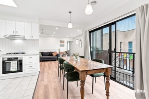 55 Francis Lane, Kensington, VIC 3031 photo 2 of 12