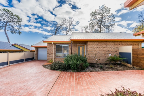 2/99 Bathurst Road, Orange, NSW 2800