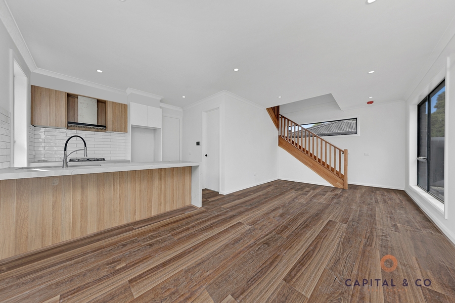 2/4 Bernard Street, Reservoir, VIC 3073 for Sale