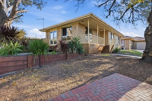 1/14A Willow Court, Sale, VIC 3850