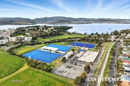 4/5 Marsh Street, New Town, TAS 7008