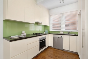 1/7 Bardsley Gardens, North Sydney, NSW 2060 photo 2 of 10