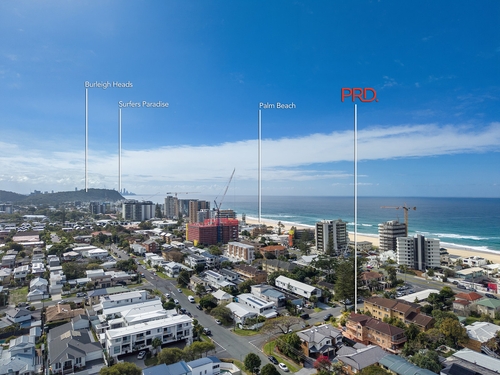 2/10 Twelfth Avenue, Palm Beach, QLD 4221
