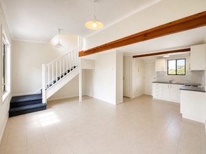 3/5 Lipson Place, Port Lincoln, SA 5606 photo 2 of 11