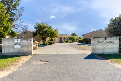 9/4 Merope Close, Rockingham, WA 6168