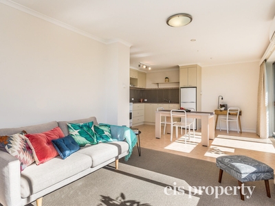 5/8 Romilly Street, South Hobart, TAS 7004 photo 2 of 11