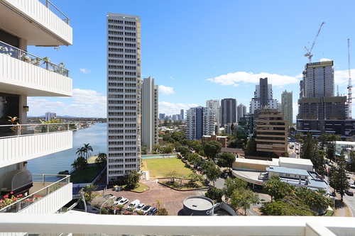 33/40 Ferny Avenue, Surfers Paradise, QLD 4217