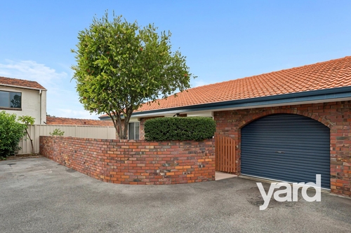 4/4 Petra Street, Palmyra, WA 6157