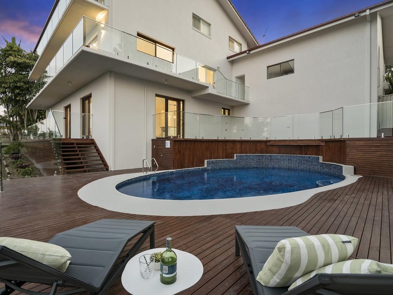 250 Simpsons Road, Currumbin Waters, QLD 4223 Property Details view