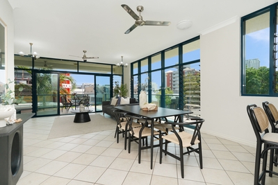 11/8 Knuckey Street, Darwin City, NT 0800 photo 2 of 26
