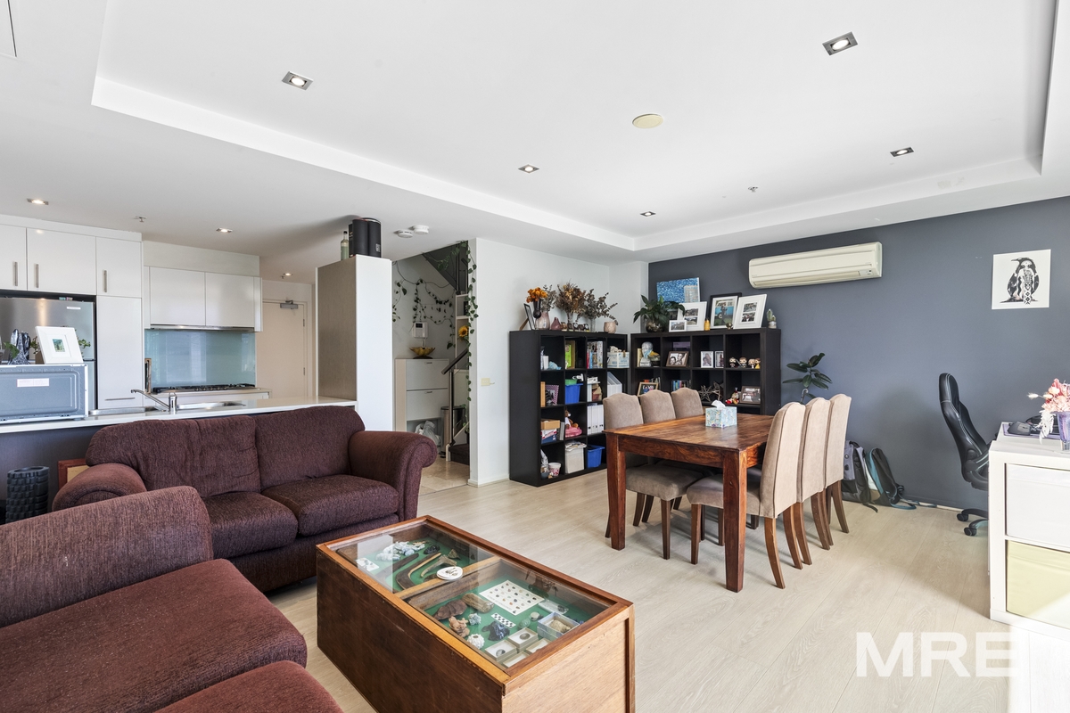 2903/8 Downie Street