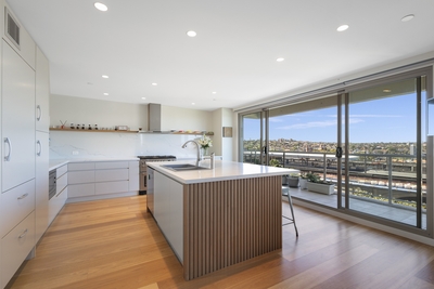 13D/70 Alfred Street, Milsons Point, NSW 2061 photo 2 of 14