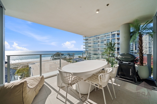 502/4 Twenty First Avenue, Palm Beach, QLD 4221