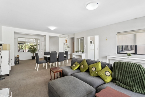 13/124 Mounts Bay Road, Perth, WA 6000