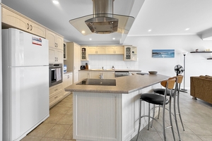 4/33 South Point Drive, Port Lincoln, SA 5606 photo 3 of 18