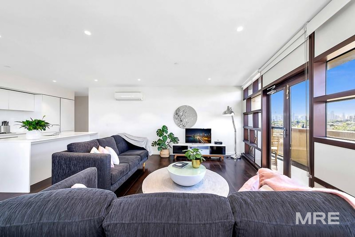706/31 Grattan Street