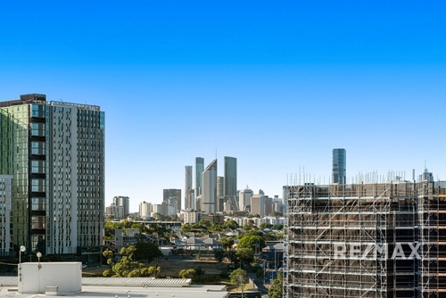 57/9 Flora Street, Stones Corner, QLD 4120